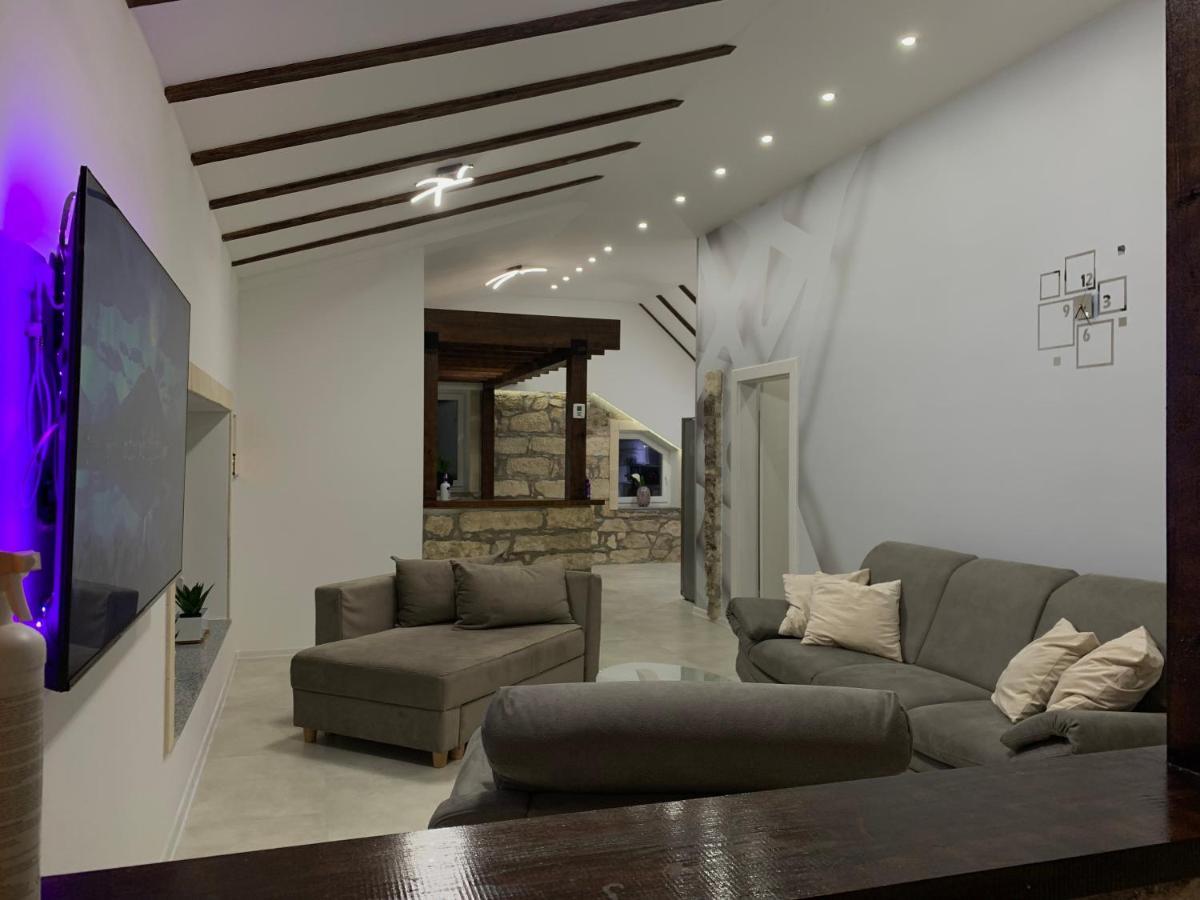 Kartal Centar Apartment Bihać Eksteriør billede