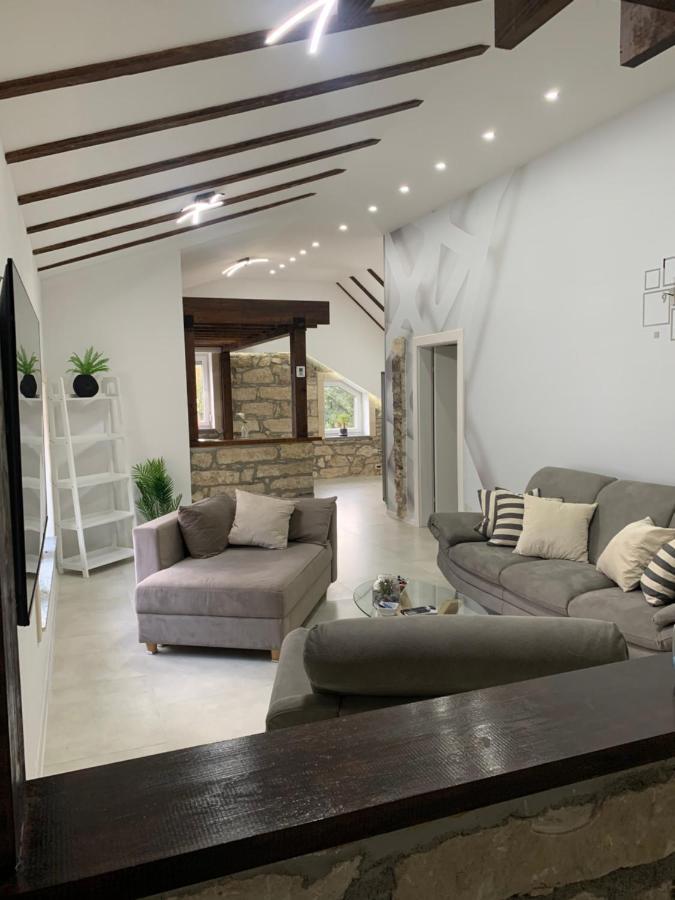Kartal Centar Apartment Bihać Eksteriør billede