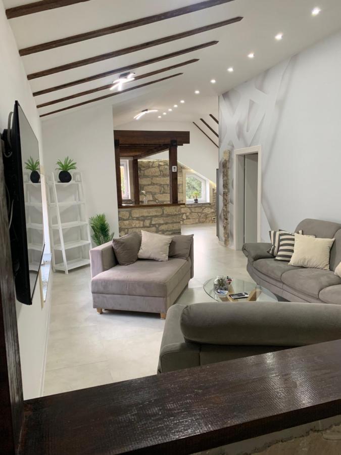 Kartal Centar Apartment Bihać Eksteriør billede