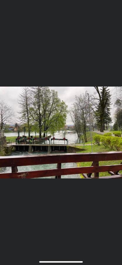 Kartal Centar Apartment Bihać Eksteriør billede